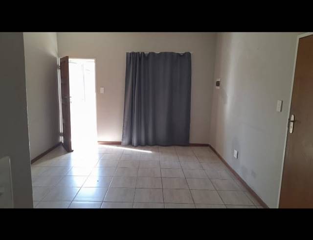 2 BEDROOM TOWNHOUSE FOR SALE IN TERRA NOVA